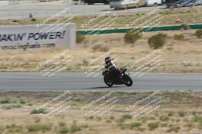 media/Apr-20-2025-AHRMA (Sun) [[393a79c373]]/Race/Group 12/Turn 4b/